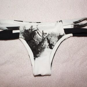 Tavik Chloe NWOT Swim Bottoms, XS